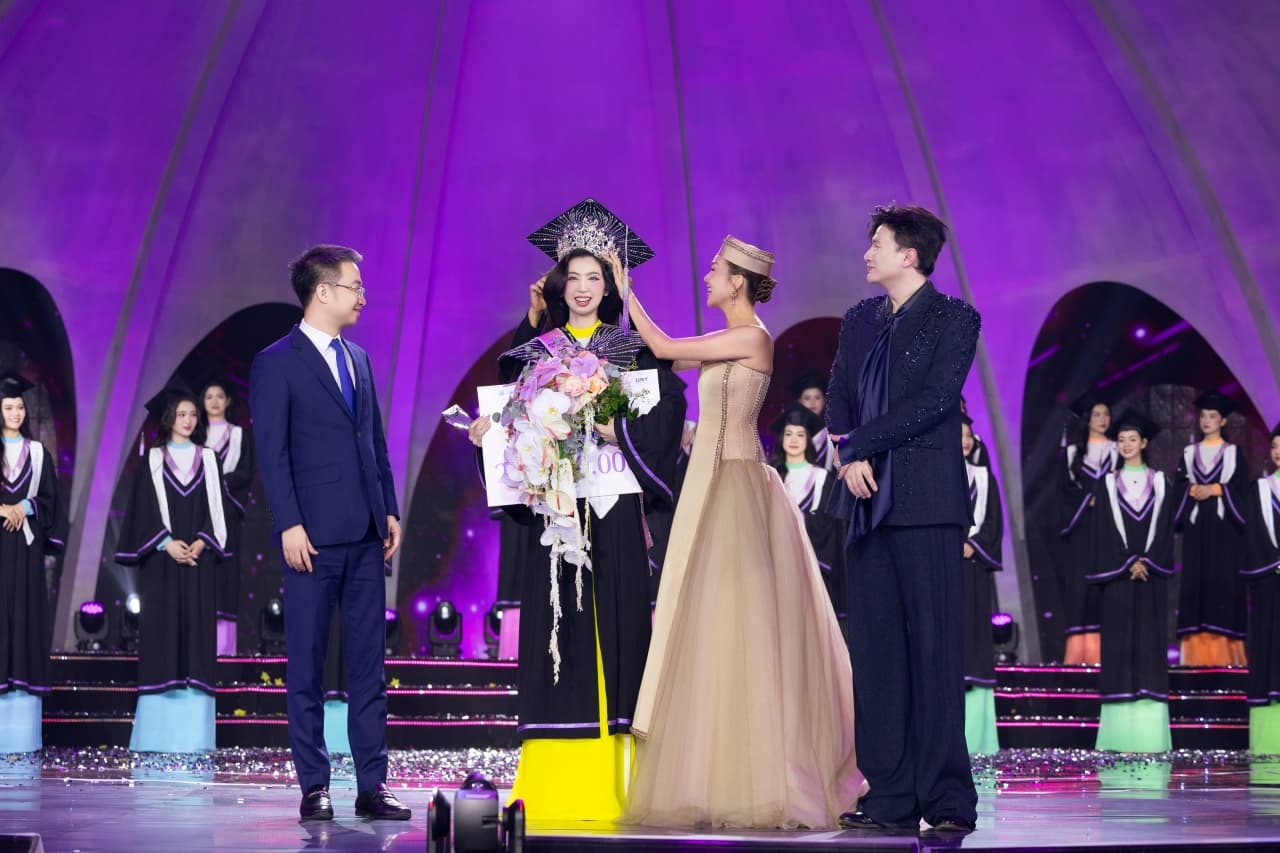 Hoa Khôi Sinh Viên Việt Nam